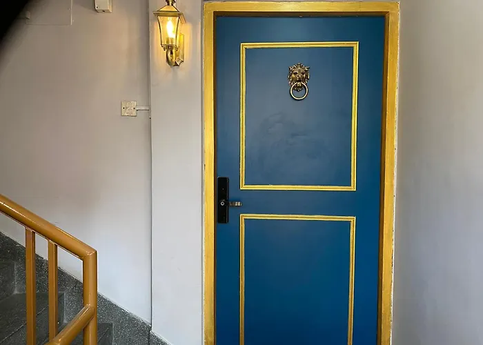 Modern Luxury *